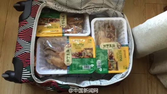 春節過后！爸媽往你行李箱里塞了啥？網友：半箱都是大饅頭