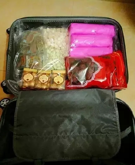 春節過后！爸媽往你行李箱里塞了啥？網友：半箱都是大饅頭