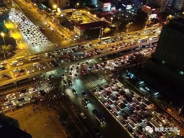 春節返京，首都各地陸續上演大片，有你的角色么？