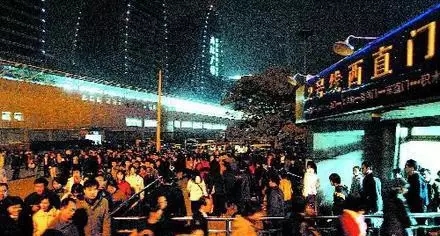 春節返京，首都各地陸續上演大片，有你的角色么？