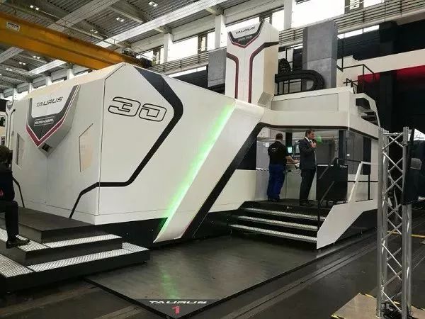 進博會10大黑科技！飛行汽車都不算什么~第一價值達2億