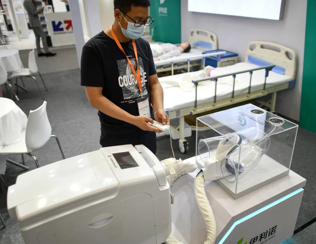 養老展上的這些“黑科技”，讓我一個年輕人開始憧憬老年生活了...