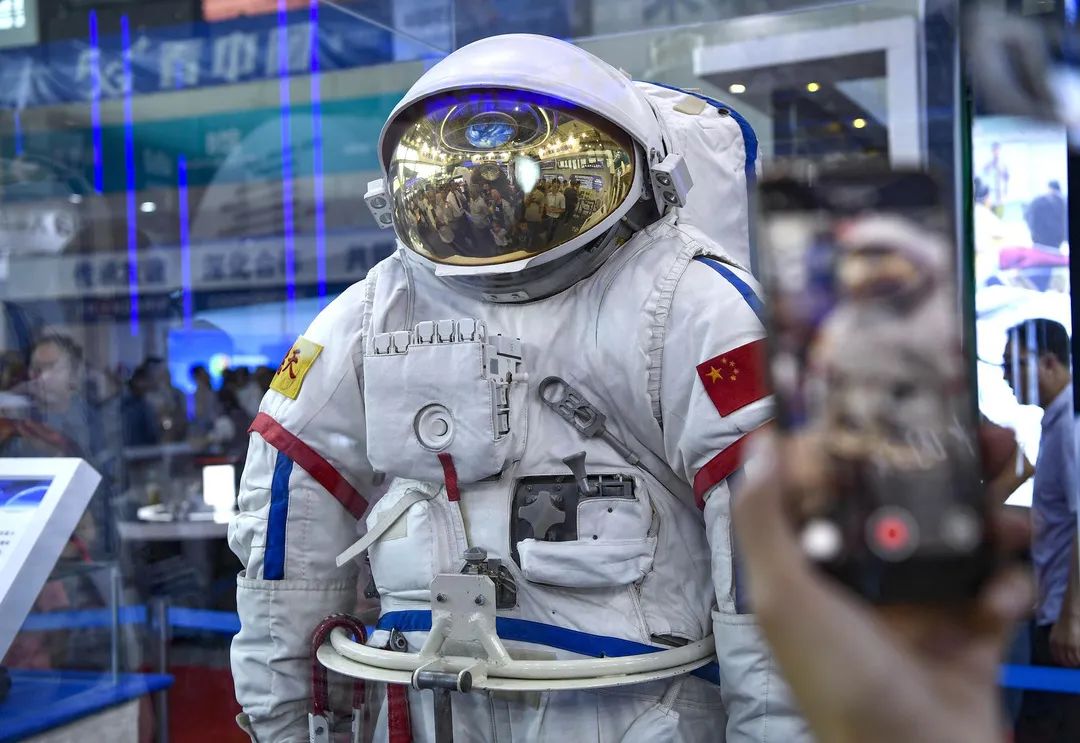 造價3000萬的國產艙外宇航服，背后有著怎樣的黑科技？