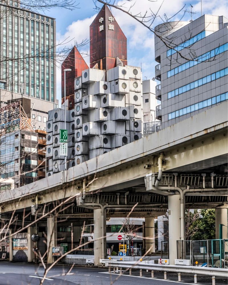 從建成到拆除！再見了，黑川紀章的 ‘中銀膠囊塔’