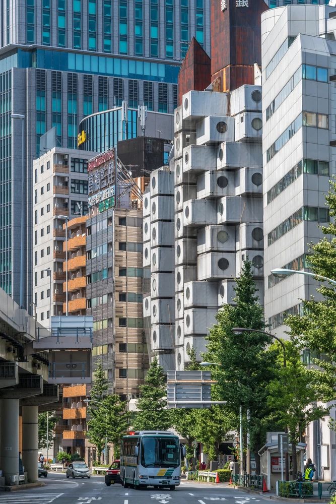 從建成到拆除！再見了，黑川紀章的 ‘中銀膠囊塔’