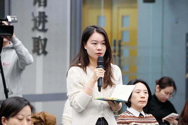 工信部：我國已涌現出專精特新“小巨人”企業1.46萬家，專精特新中小企業超14萬家｜附圖文直播